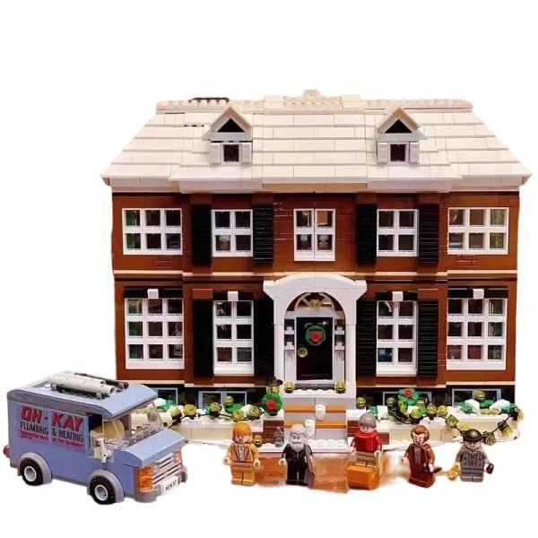 LEGO-compatible *Home Alone* building set model toy